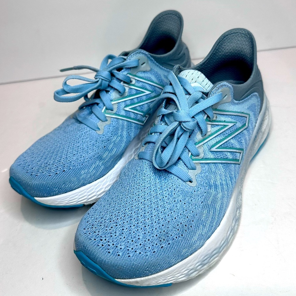 Used Women’s New Balance Blue Running Shoes